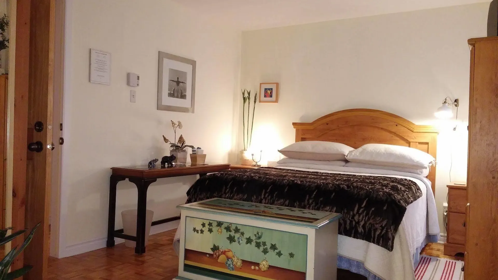 L'escogriffe B&B - Men Only Montréal 0*,